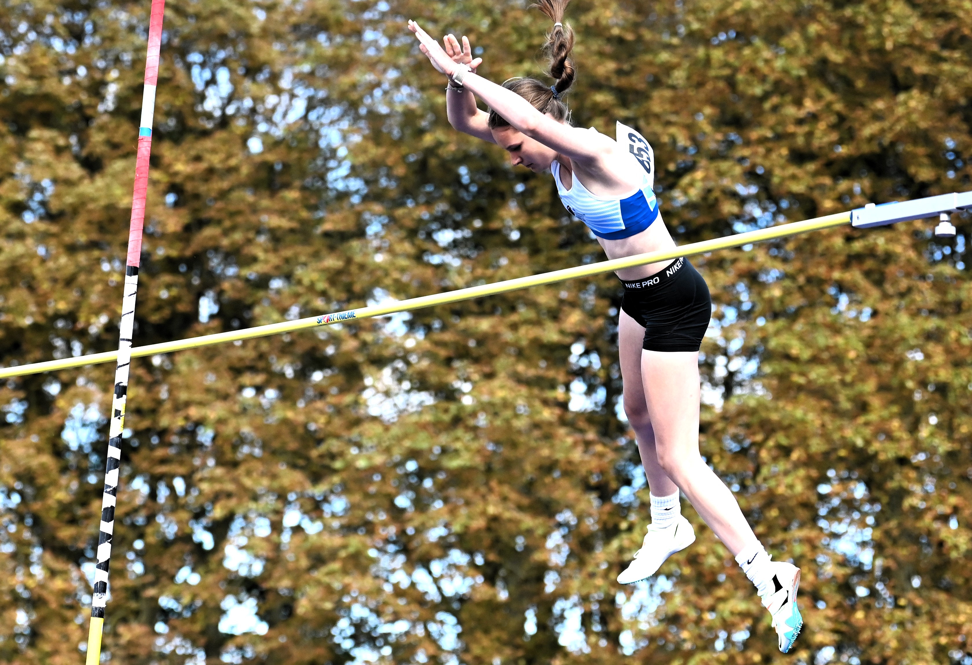Am Ende der Saison noch in bester Form: MTV-Stabhochspringerin Anna Rieger Am Ende der Saison noch in bester Form: MTV-Stabhochspringerin Anna Rieger